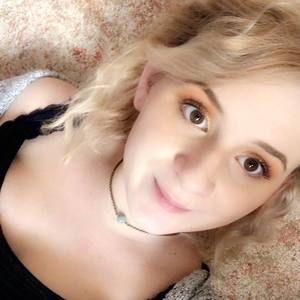 Meet your Posher, Lydia